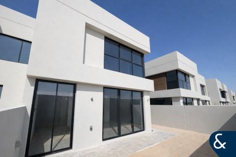 Townhouse in Dubai Land, Dubai 3 bedrooms, 284 sq.m. № 91251 - photo 11