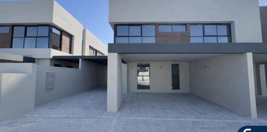 Townhouse in Dubai Land, Dubai 3 bedrooms, 284 sq.m. № 91251