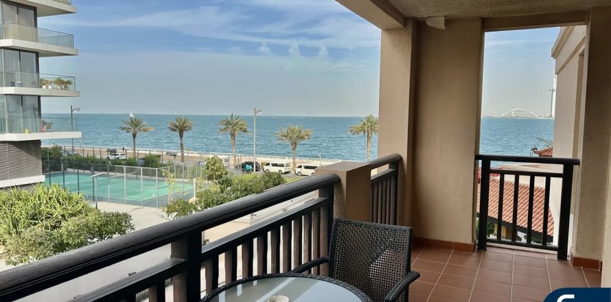 Apartment in Palm Jumeirah, Dubai 2 bedrooms, 165 sq.m. № 91249