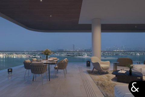 Apartment in Palm Jumeirah, Dubai 4 bedrooms, 607 sq.m. № 91250 - photo 4