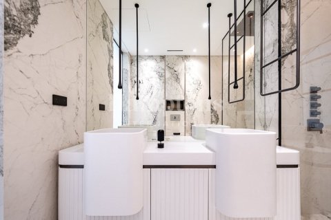 Снять в аренду квартиру в The Hills A, The Hills, Дубай: 3 спальни, 193.05243400м², № 12797 - фото 11