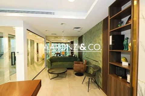 Bureau à Business Bay, Dubai, 80.6 m², № 78500 - photo 4