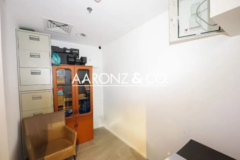 Bureau à Business Bay, Dubai, 80.6 m², № 78500 - photo 7