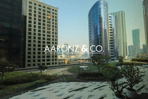 Bureau à Business Bay, Dubai, 80.6 m², № 78500 - photo 15