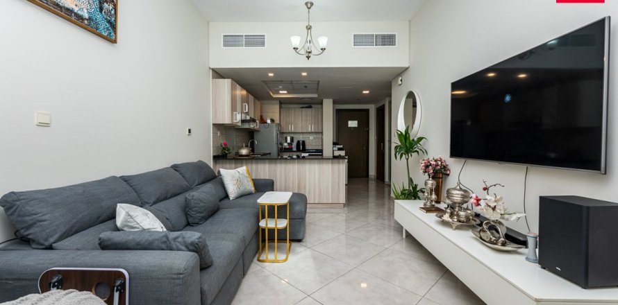 Квартира в Дубае, 1 спальня, 68.7м², № 47109