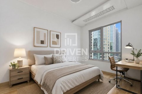 Apartment in The Residences, Downtown Dubai (Downtown Burj Dubai), Dubai 3 bedrooms, 170.76 sq.m. № 136931 - photo 4