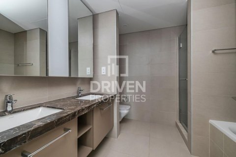 Appartement à BLVD Heights, Downtown Dubai (Downtown Burj Dubai), Dubai, 2 chambres, 131.27 m², № 136945 - photo 11