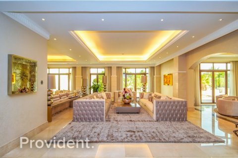 Villa in Emirates Hills, Dubai 8 bedrooms № 2033 - photo 5