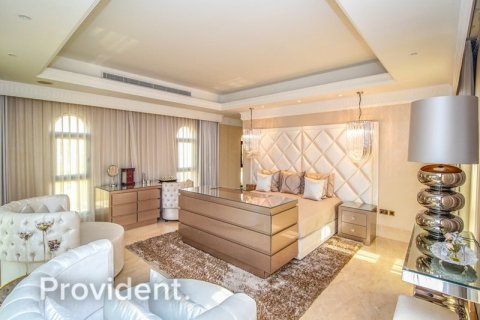 Villa in Emirates Hills, Dubai 8 bedrooms № 2033 - photo 17