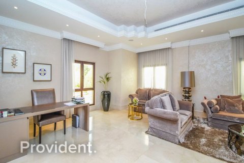 Villa in Emirates Hills, Dubai 8 bedrooms № 2033 - photo 12