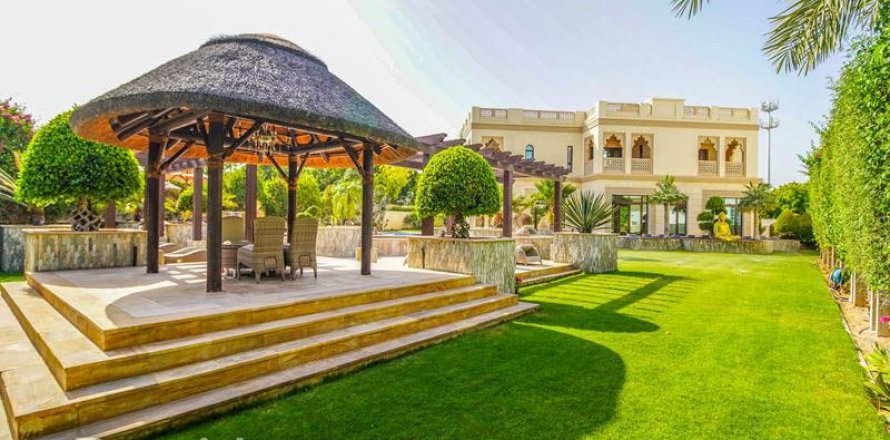 Villa in Emirates Hills, Dubai 8 bedrooms № 2033