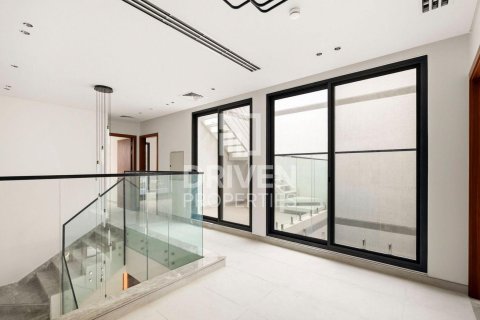 Villa in Murooj Al Furjan, Al Furjan, Dubai 4 bedrooms, 223.99 sq.m. № 129769 - photo 4