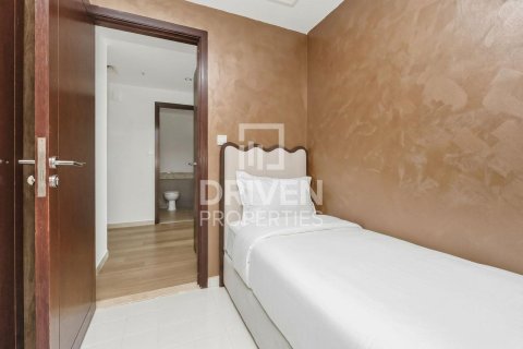 Appartement à The Residences, Downtown Dubai (Downtown Burj Dubai), Dubai, 3 chambres, 170.76 m², № 129768 - photo 17