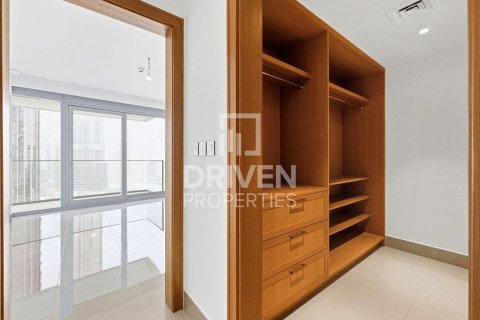 Apartment in Downtown Dubai (Downtown Burj Dubai), Dubai 3 bedrooms, 189.52 sq.m. № 129767 - photo 6