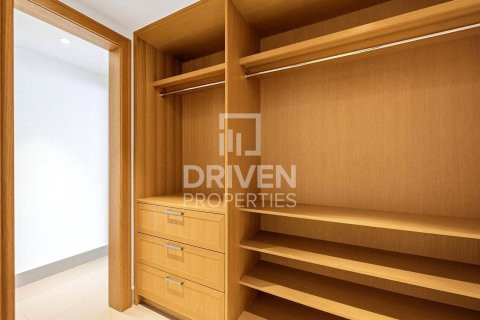 Apartment in Downtown Dubai (Downtown Burj Dubai), Dubai 3 bedrooms, 189.52 sq.m. № 129767 - photo 5