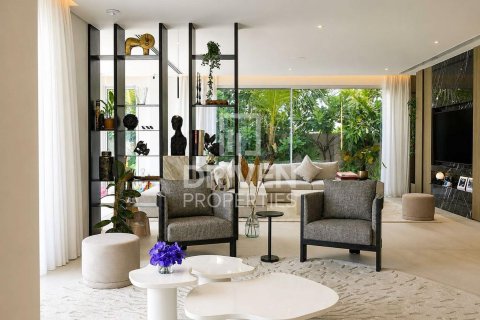 Villa in Meadows, Dubai 5 bedrooms, 898.84 sq.m. № 142636 - photo 22