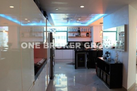 Apartment in Marina Crown, Dubai Marina, Dubai 3 bedrooms, 202 sq.m. № 29718 - photo 16