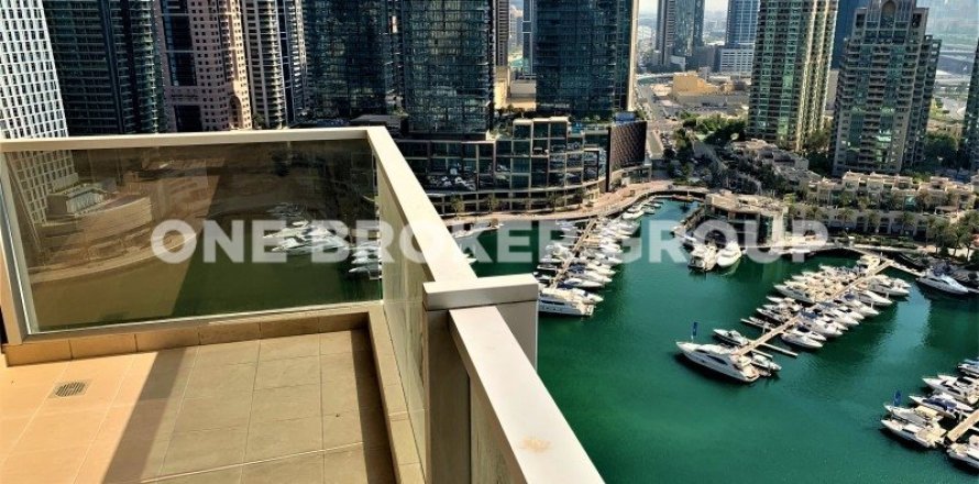 Apartamento en Marina Tower, Dubai Marina, Dubai, 3 dormitorios, 185.8 m², № 29721