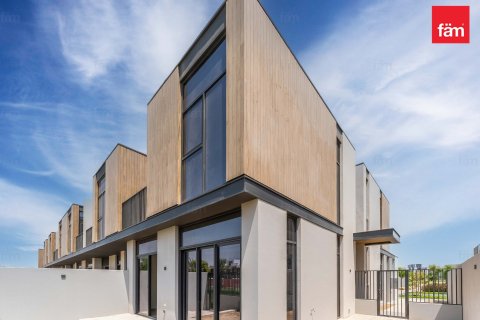 Townhouse in Dubai 4 bedrooms, 254.5 sq.m. № 76975 - photo 2