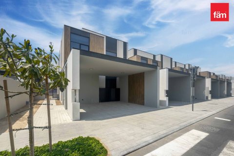 Townhouse in Dubai 4 bedrooms, 254.5 sq.m. № 76975 - photo 1