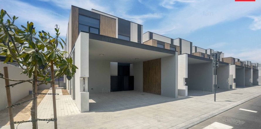 Townhouse in Dubai 4 bedrooms, 254.5 sq.m. № 76975