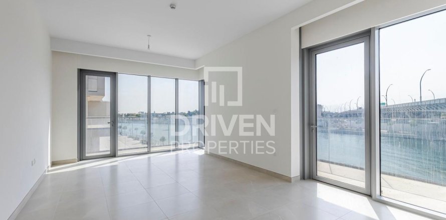 Apartment in Al Wasl, Dubai 2 bedrooms, 167.97 sq.m. № 137044