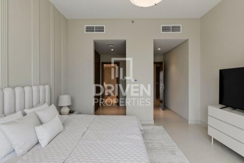 Apartment in Al Wasl, Dubai 2 bedrooms, 147.44 sq.m. № 137054 - photo 10