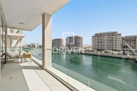 Apartment in Al Wasl, Dubai 2 bedrooms, 147.44 sq.m. № 137054