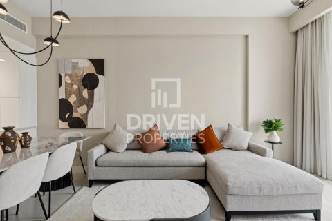 Apartment in Al Wasl, Dubai 2 bedrooms, 147.44 sq.m. № 137054 - photo 28