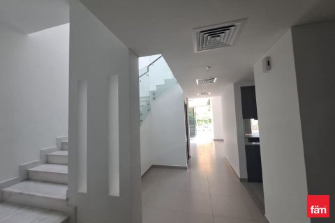 Townhouse in Dubai 3 bedrooms, 287.6 sq.m. № 59174 - photo 12