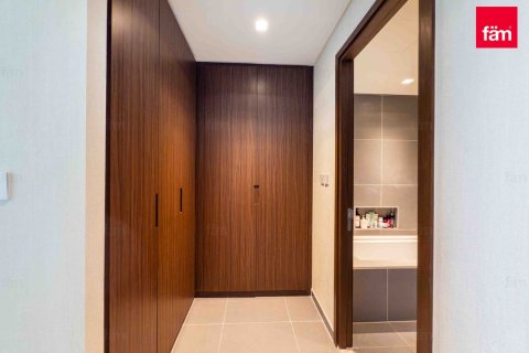 Снять в аренду квартиру в Дубае: 2 спальни, 100.9м², № 52448 - фото 10