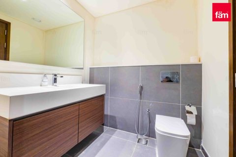 Снять в аренду квартиру в Дубае: 2 спальни, 100.9м², № 52448 - фото 15