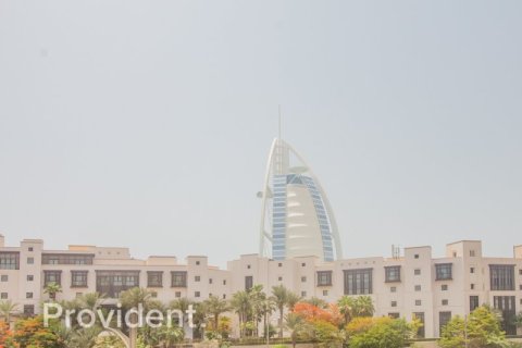 Appartement à Umm Suqeim, Dubai, 2 chambres, 141.5 m², № 2254 - photo 2