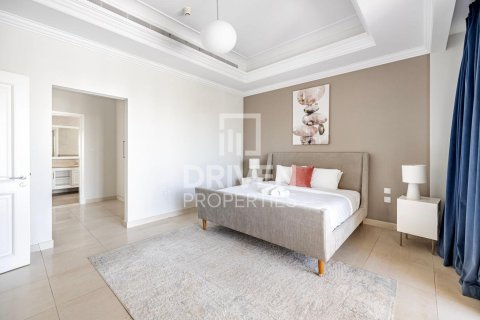 Снять в аренду виллу в District One, Мохаммед Бин Рашид Сити, Дубай: 4 спальни, 604м², № 20419 - фото 28