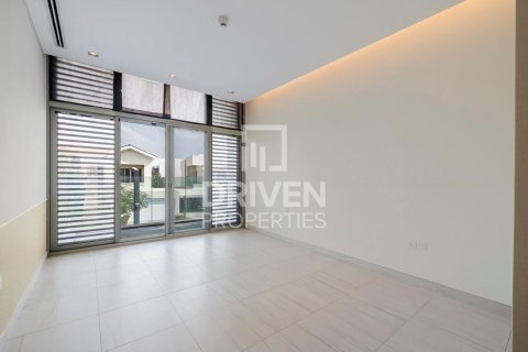 Снять в аренду виллу в District One, Мохаммед Бин Рашид Сити, Дубай: 5 спален, 706м², № 20420 - фото 18