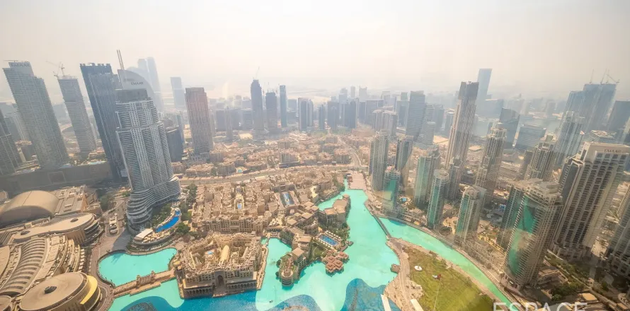 Apartment in Downtown Dubai (Downtown Burj Dubai), Dubai 2 bedrooms, 189 sq.m. № 71479