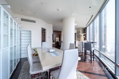 Apartment in Downtown Dubai (Downtown Burj Dubai), Dubai 2 bedrooms, 189 sq.m. № 71479 - photo 6