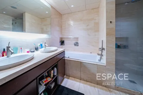 Apartment in Downtown Dubai (Downtown Burj Dubai), Dubai 1 bedroom, 102 sq.m. № 71484 - photo 12