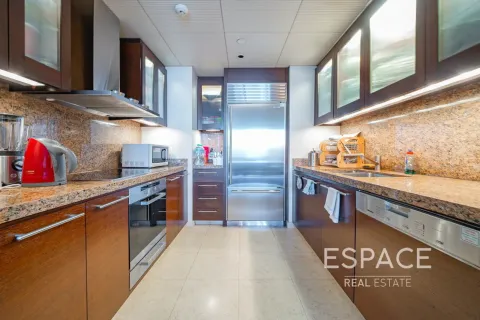 Apartment in Downtown Dubai (Downtown Burj Dubai), Dubai 1 bedroom, 102 sq.m. № 71484 - photo 7