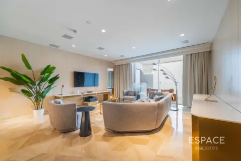 Appartement à Palm Jumeirah, Dubai, 1 chambre, 113 m², № 71481 - photo 1