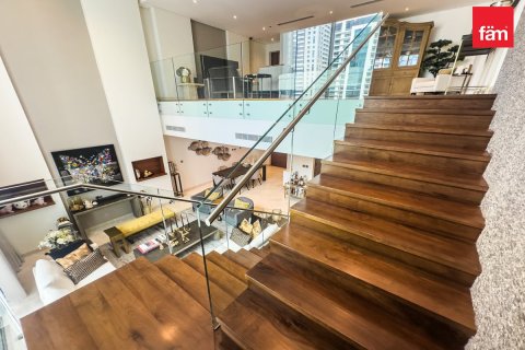 Снять в аренду квартиру в Дубай Марине, Дубай: 4 спальни, 307.2м², № 9947 - фото 9