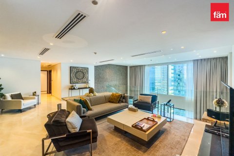 Снять в аренду квартиру в Дубай Марине, Дубай: 4 спальни, 307.2м², № 9947 - фото 4