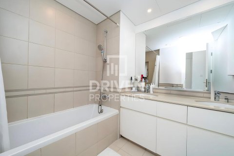 Apartamento en Town Square, Dubai, 3 dormitorios, 131 m², № 19811 - foto 9
