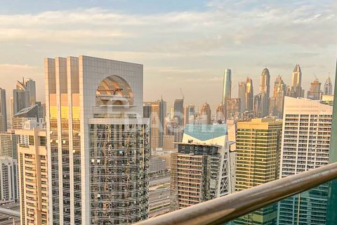 شقة في أبراج بحيرة جميرا, دبي 1غرف نوم, 70 م² رقم 111653