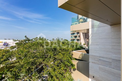 Купить квартиру в The Crescent, Пальма Джумейра, Дубай: 3 спальни, 177м², № 111644 - фото 2