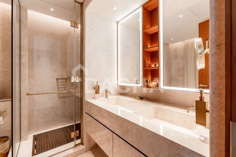 Купить квартиру в The Crescent, Пальма Джумейра, Дубай: 3 спальни, 177м², № 111644 - фото 5