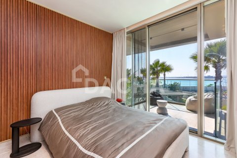 Купить квартиру в The Crescent, Пальма Джумейра, Дубай: 3 спальни, 177м², № 111644 - фото 14