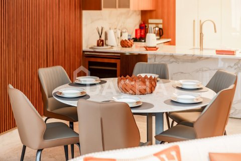 Apartamento en The Crescent, Palm Jumeirah, Dubai, 2 dormitorios, 156 m², № 111654 - foto 2