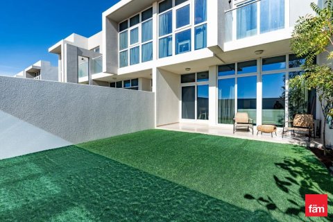 Townhouse in Dubai 3 bedrooms, 132.8 sq.m. № 85986 - photo 7