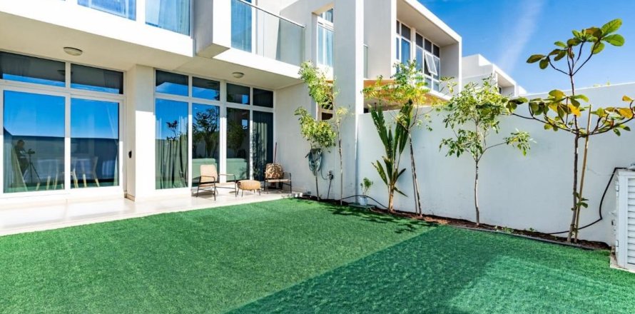Townhouse in Dubai 3 bedrooms, 132.8 sq.m. № 85986